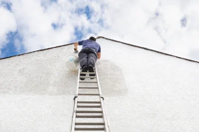 Peinture extérieure à Simplé — façades et ravalement